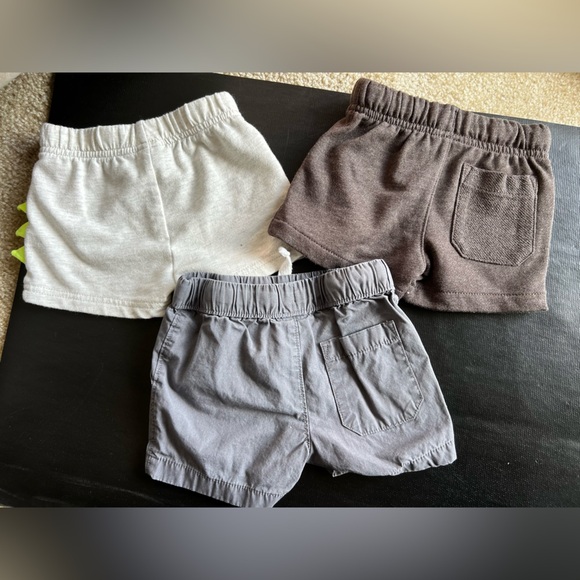 Infant baby 3 Carter’s 6M shorts - Picture 2 of 6